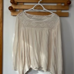 Cute ripcurl blouse.